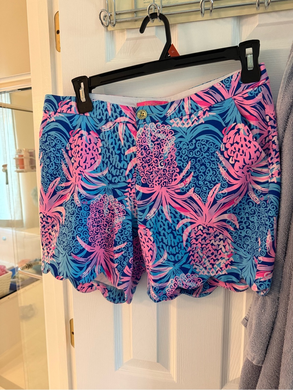 Lilly Pulitzer Blue & Pink Pineapple Print Scalloped Shorts